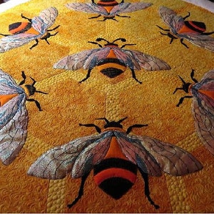 The Quilting Bee bee hive PDF quilt pattern wall hanging honey bee image 2