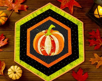 Pumpkin Spice Table Topper - PDF Pattern - pumpkin applique