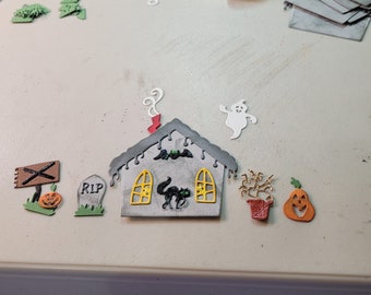 Little Haunted House Set  14 piece set