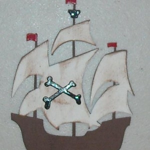 Pirate Ships 2 to a pack image 2