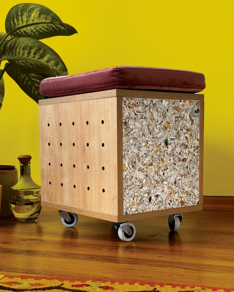 Gallery Detail: Versatile Ottoman Eco Friendly Seating Pouf With Storage Minimalist
