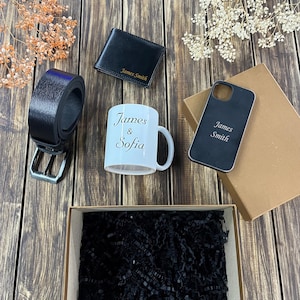 Juego de regalo de cuero personalizado: taza grabada, billetera de cuero genuino, cinturón de primera calidad, funda de teléfono personalizada, caja de regalo de lujo para ocasiones especiales