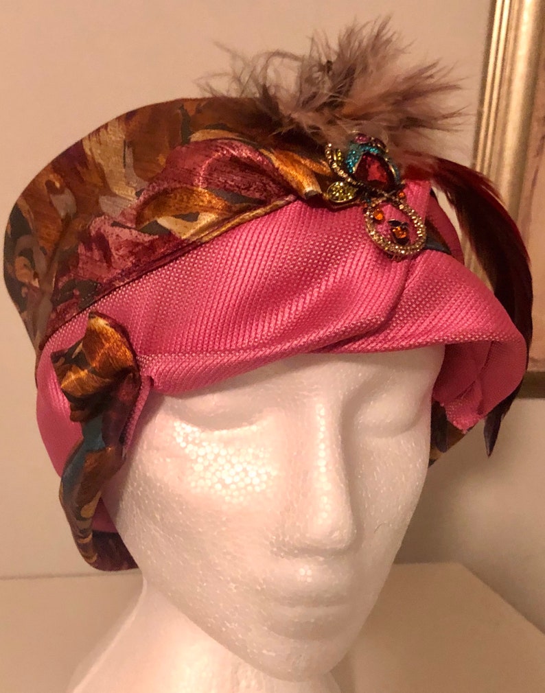 Owl Glam Pink Rust Red Feather Cloche Hat Silk Ladies SM MEDIUM Great Gatsby 1920/'s Women/'s Fashion Accessory Upcycled Necktie Millinery Fun