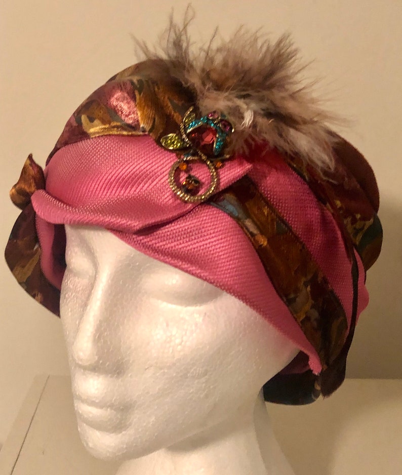 Owl Glam Pink Rust Red Feather Cloche Hat Silk Ladies SM MEDIUM Great Gatsby 1920/'s Women/'s Fashion Accessory Upcycled Necktie Millinery Fun