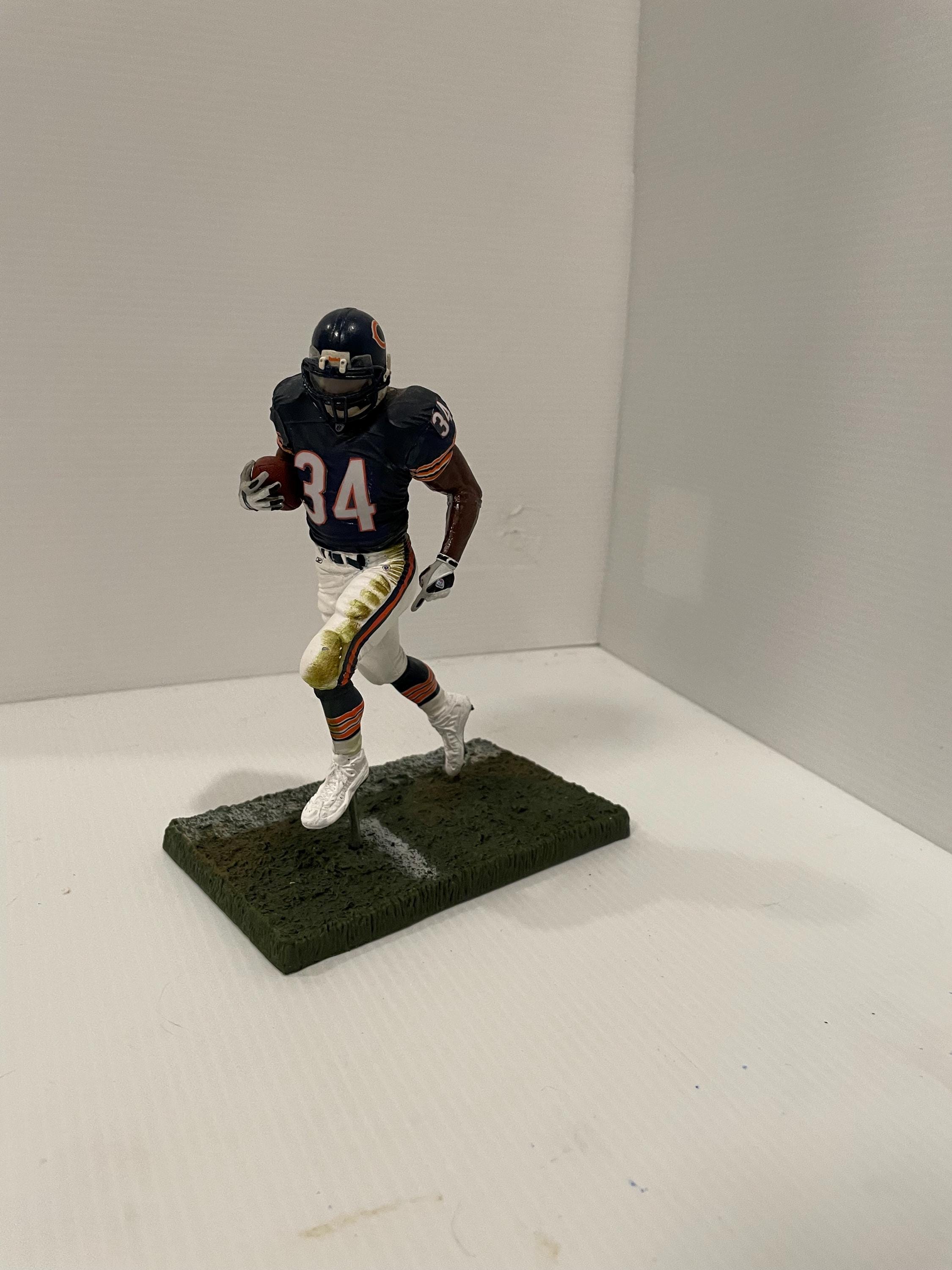Roger Staubach Danbury Mint Nfl Figurines Walter Payton Chicago