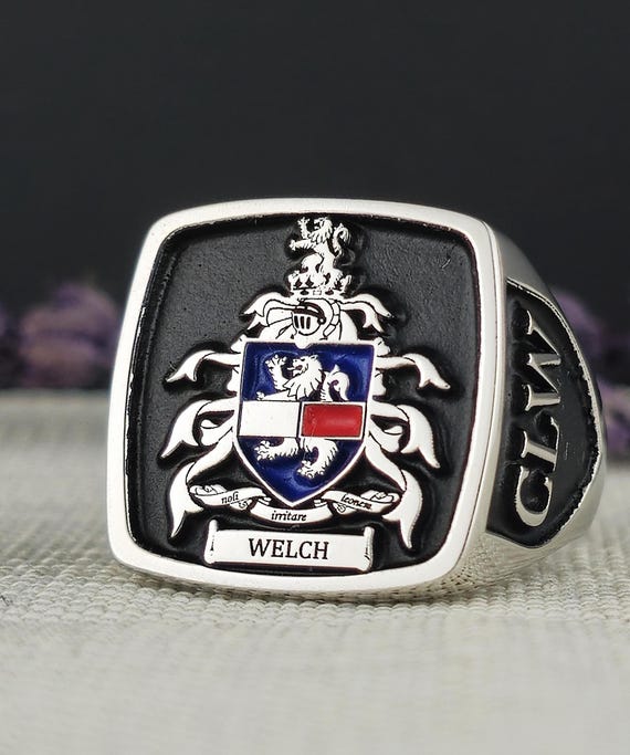 Engraved Family Crest Signet Ring: Personalized Sterling Silver Ancestral Jewelry