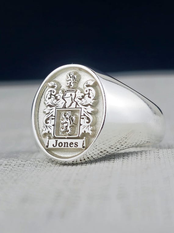 Personalized Family Crest Silver Ring: Historical Coat of Arms