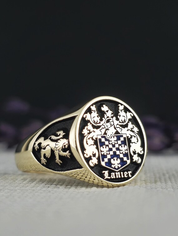 Personalized 18K Gold Family Crest Ring – Dual Color Enamel Coat of Arms
