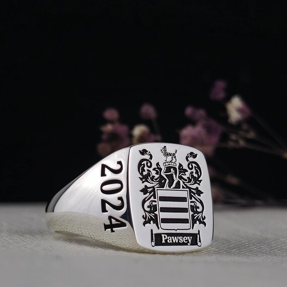 Custom Family Crest Ring: Personalized Gold & Silver Coat of Arms