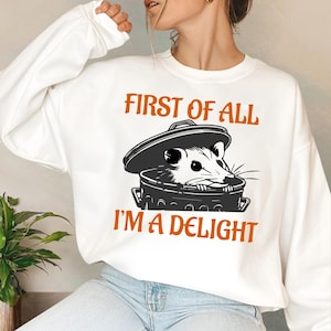 Tout d’abord, je suis un délice SVG sarcastique, Animal sarcastique SVG, Angry Possum Png, Possum Lover Png, Funny Animal Png, Funny Opossum Png, Svg