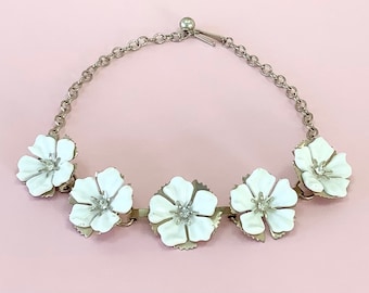 Vintage White Plastic Flower Rhinestone Necklace