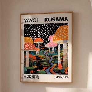 Yayoi Kusama Poster - Surrealistischer Wald, Gerahmte Japandi Wandkunst als Yayoi Kusama Print, Inspiriertes Bild, Fertig zum Aufhängen