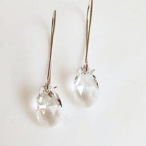 Clear crystal earrings - bridesmaid earrings - bridal earrings - clear earrings - Swarovski  crystal - crystal clear