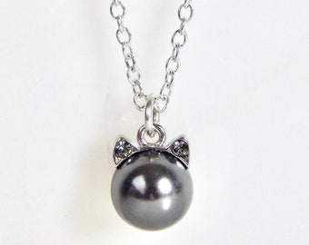 Black pearl cat necklace - cat charms - cat necklace - pearl necklace - Swarovski