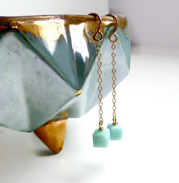 Mint Green Cube Earrings - made with SWAROVSKI® Crystals - mint earrings - light green earrings