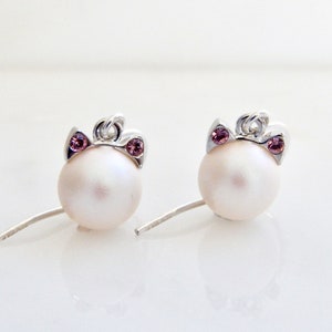 White pearl cat earrings - cat charms - cat earrings - pearl earrings - Swarovski
