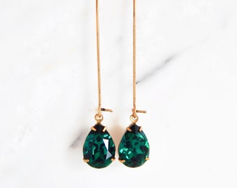 Teardrop emerald green crystal earrings - Swarovski earrings - emerald earrings