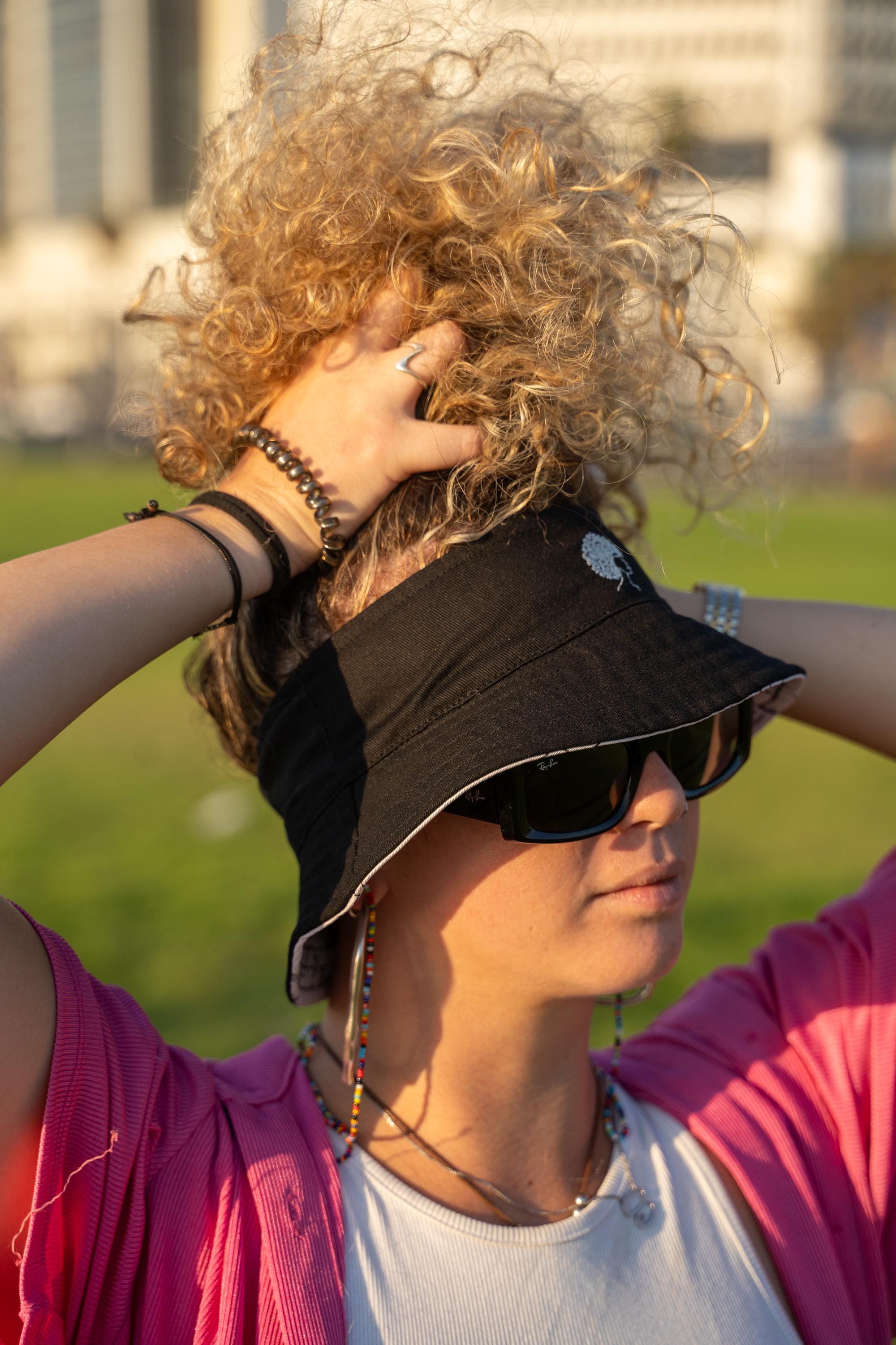 Wearing Hats Summer Hats For Short Curly Hair Women Ponytail Curly