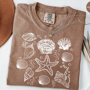 Comfort Colors Sea Shells 90s Vintage Style Tshirt,Ocean Shirt,Coastal Aesthetic Tee,Ocean Lover SeaShell Shirt,Ocean Lover Gift,surfer