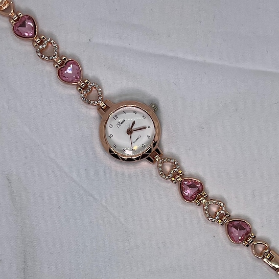 Elegant Dainty Heart-link Watch With Rose Gold and Pink  display picture 1