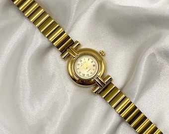 Women's Dainty Vintage Style Gold Bracelet Watch