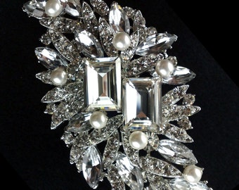 Art Deco Bridal Brooch Pin, Crystal Rhinestone Leaf, Silver Wedding Jewelry, BOTANICA