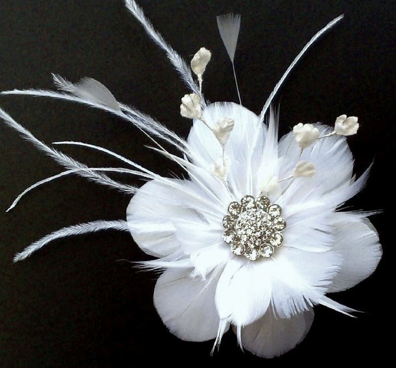 Boho Wedding Fascinator, Ivory White Bridal Headpiece, Feather Fascinator, Flower Hair Clip, Feather Hair Clip, Wedding Headpiece, NIRVANI White, crystal