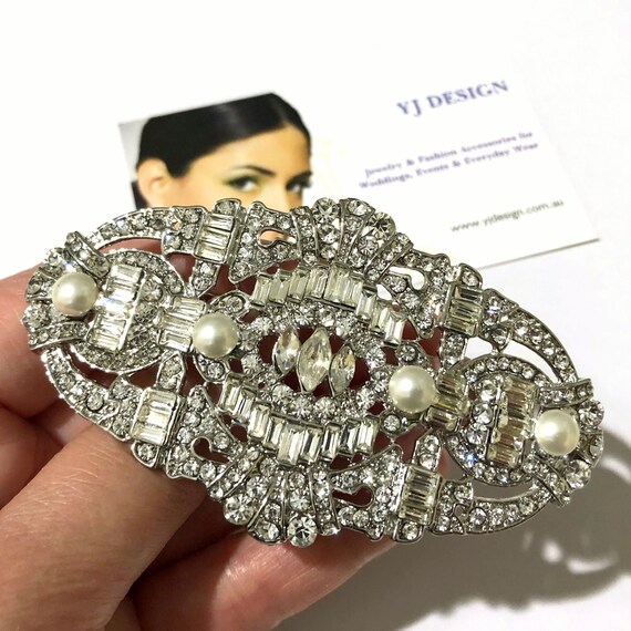 wedding bridal crystal great gatsby Vintage gold filigree brooch black rhinestones white pearls