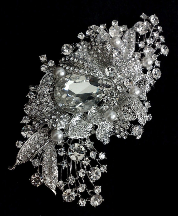Diamond brooch 2024 for wedding dress