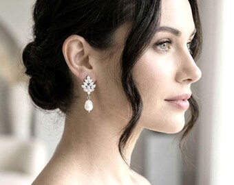 Pendientes de novia con perlas en forma de gota, color blanco marfil, postes con forma de flor de circonita cúbica talla marquesa, joyería nupcial Art Deco, ELLIE