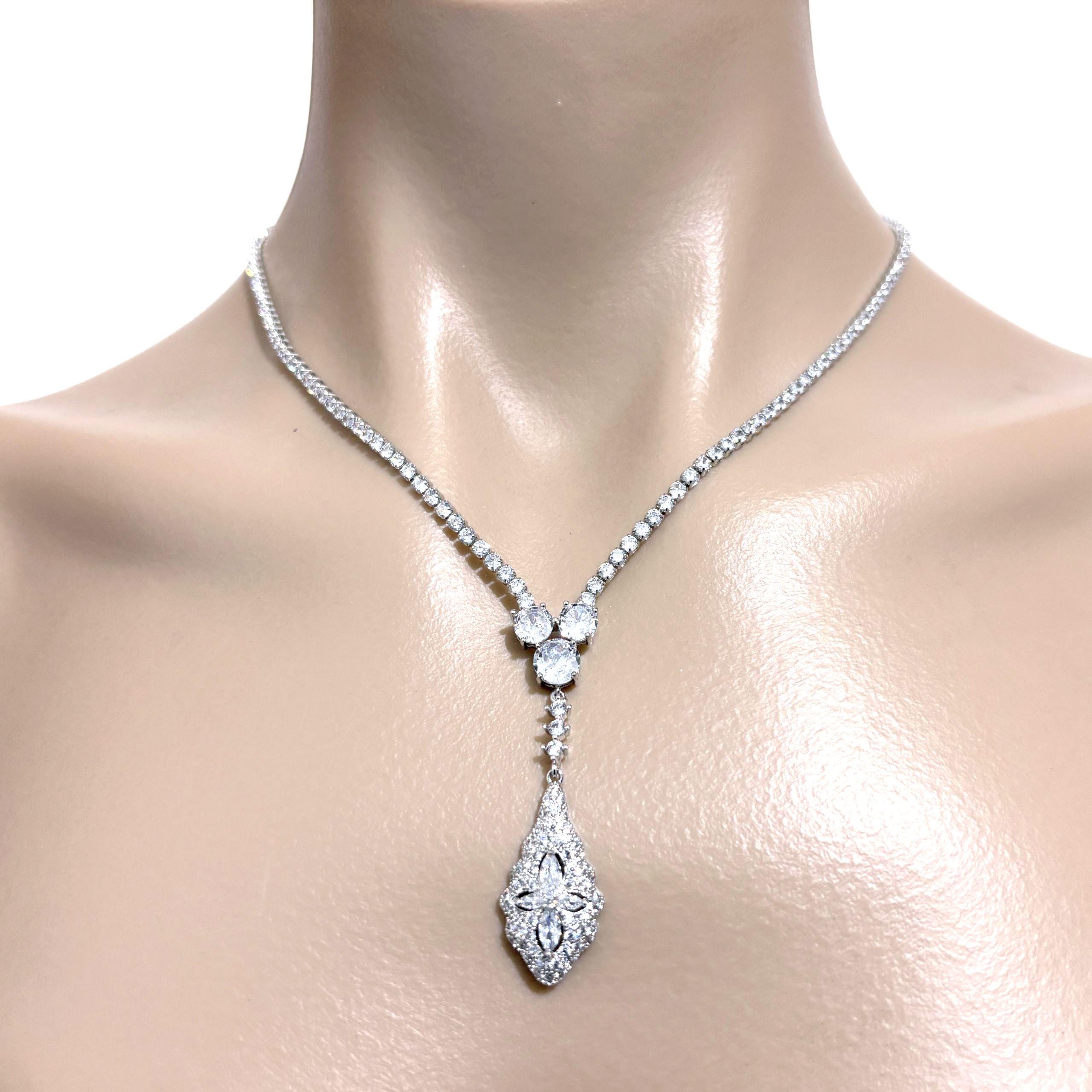 ★VINTAGE HOLLYWOOD★ Ornament Drop Necklace il_fullxfull.3589426552_bwf3.jpg