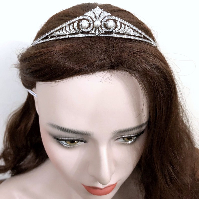 Gatsby Wedding Tiara, Art Deco Bridal Tiara, Vintage Style Wedding Crown, Fleur De Lis Bridal Headpiece, Pearl Cz Hair Accessory, FLEURA image 5