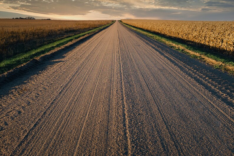 Country Road Landscape Wall Art, Décoration de maison de ferme, Impression rustique, Impression de route, Grand art mural, Impression de coucher de soleil, Paysage du Nebraska, Chemin image 1