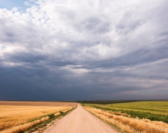 Western Nebraska Road et Storm Clouds Photographie de paysage