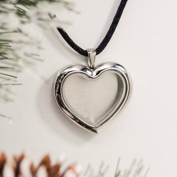 Heart Picture Locket Necklace || Photo Keepsake Jewelry || Chain Choice || Memorial Keepsake || Fillable Glass Pendant