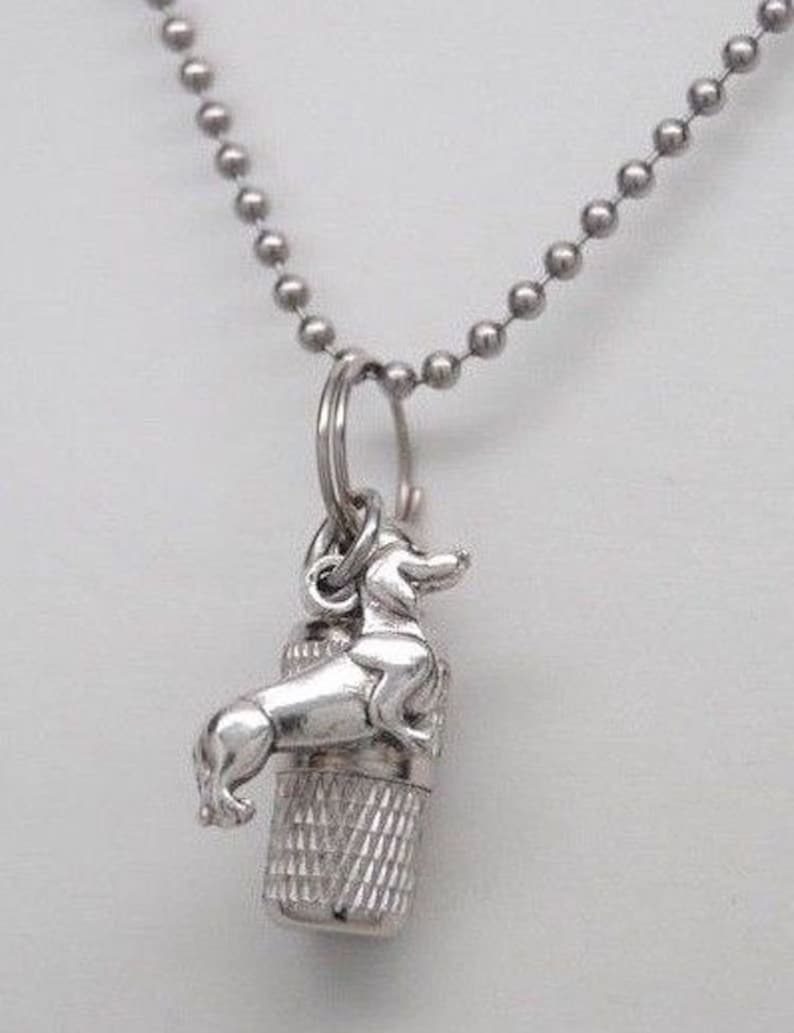 Unisex Doxie Ashes Keepsake Dachshund Cremation Urn Pendant with 24 Ball Chain