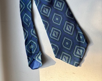 HERMES 646156 UA ブルーバイオレット「スケートボード」100%シルク