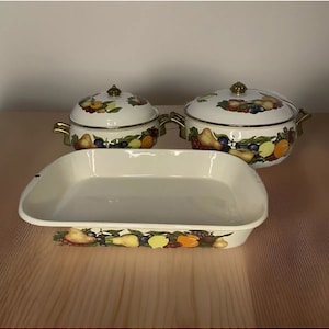 Beautiful Vintage Regency Club Enamelware Brass Serving Dishes Casserole Tray