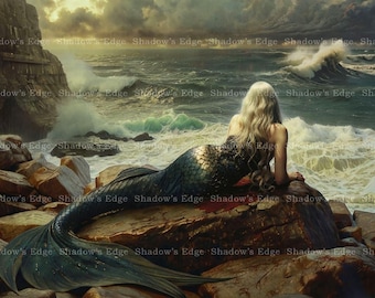 Puede incluir: Una ilustración digital de una sirena con cabello largo rubio y una cola oscura de escamas iridiscentes descansando en una costa rocosa. La escena muestra un océano turbulento con olas rompientes bajo un cielo tormentoso. El texto Shadow's Edge es visible.