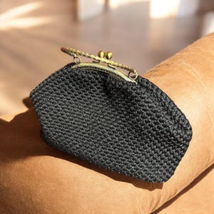 Bolso de mano de macramé hecho a mano, bolso de rafia, bolso de crochet hecho a mano, bolso de punto con hilo de macramé, regalo para mamá, bolso de punto con asa superior, bolso de mano tejido