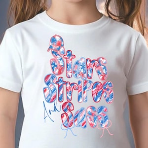 Ragazza 4 luglio bambini PNG, Preppy, Ragazza America patriottica PNG, Rosso Bianco Blu PNG, Giorno dell'Indipendenza dei bambini, Fiocco rosa, Design stampabile per maglietta