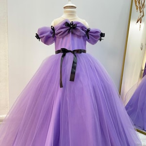 Kuromi-Inspired Purple Princess Dress for Girls – Gothic Kawaii Tulle Gown with Black Bows and Off-Shoulder Sleeves