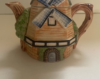 Windmill creamer pitcher made in Japan