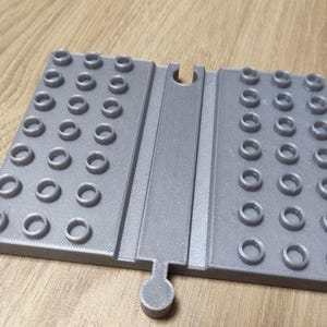 Duplo till trätågsadapter | 3D-utskriven järnvägskoppling av tegelsten