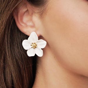 Flower Stud Earrings | Metal Floral Earring | Flower Statement | Bridesmaid Gift Ideas | Dainty Flower | White Orchid Studs | Trendy Jewelry