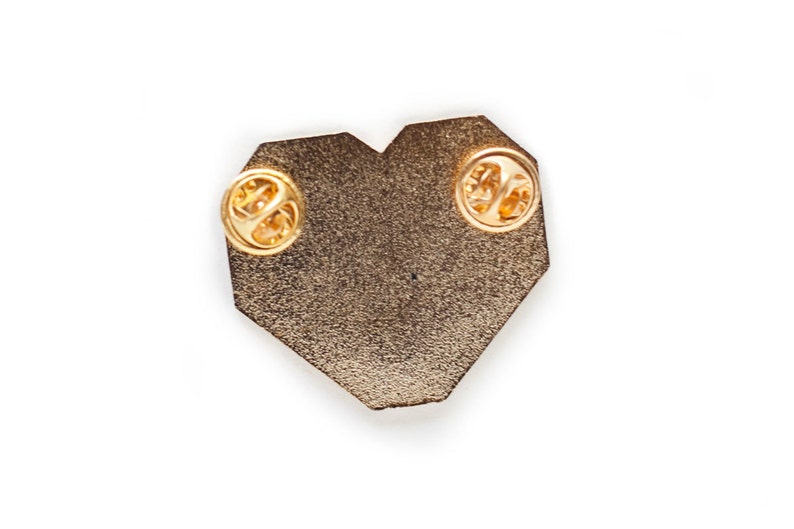 DISOUNTED: Kissing Skulls Gold enamel pin image 4