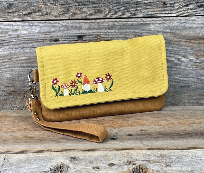 Wristlet Toadstool Coin Purse Gnomes and Mushroom Wallet Cell Phone Pouch Notions Pouch Zip Wallet Wristlet Travel Gnome and Mushrooms