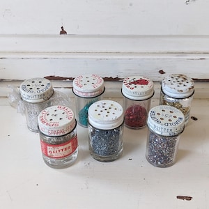 DIY Tutorial Glitter Clothespins - Sugar Spice and Sparkle