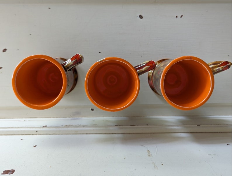 Vintage Seventies Coffee Mugs Pedestal Brown and Orange Splatter Design Ceramic Coffee Cups image 3