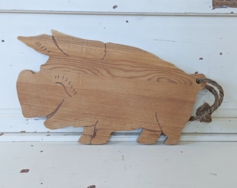 Vintage Pig Cutting Board | Rustinc Farmhouse Kitchen Decor